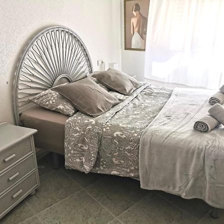 Apartamento Maria Los Locos Torrevieja Kültér fotó